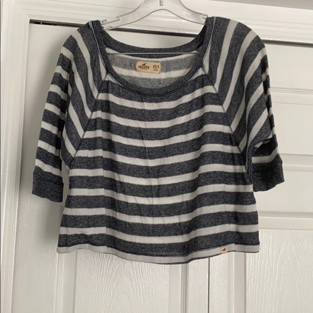 Striped quarter sleeve crop top